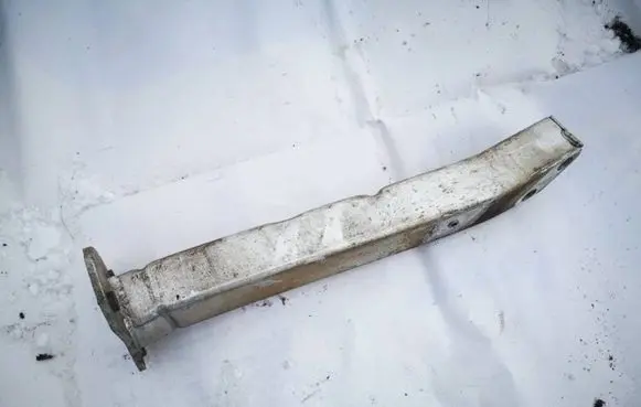 Chrysler 200 Front bumper mounting bracket 68172144aa