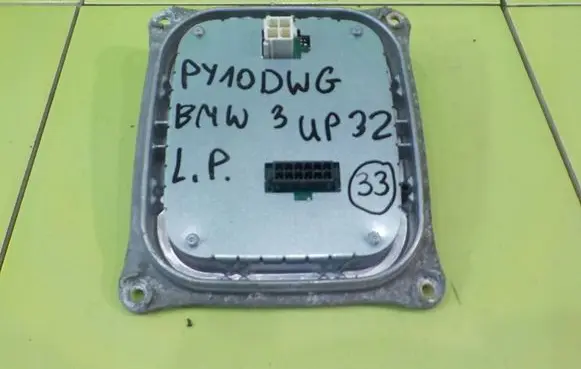 BMW 3 E92 E93 LED ballast control module 7263052