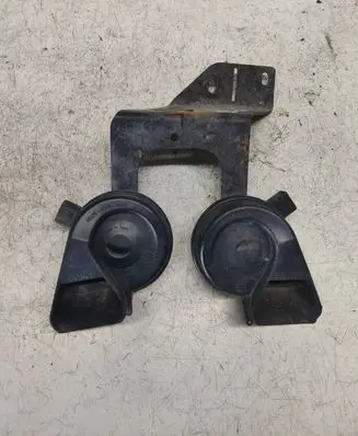 Audi A6 S6 C6 4F Horn signal
