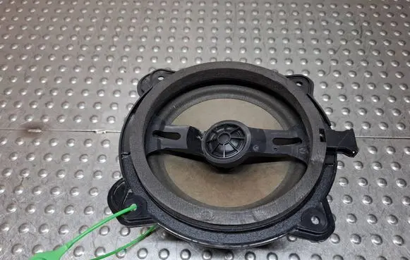 Audi A3 S3 8P Rear door speaker S27705848 8H0035411D