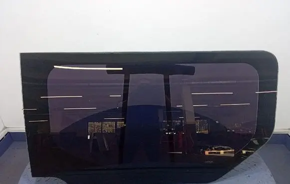 Opel Vivaro Rear door window glass 
