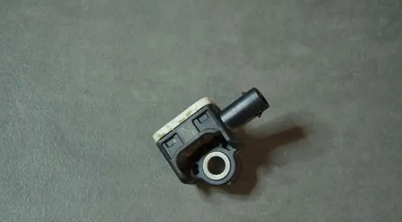 Volkswagen Amarok Airbag deployment crash/impact sensor 2H0959351