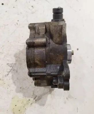 Volkswagen Multivan T5 Vacuum pump 03G145209C