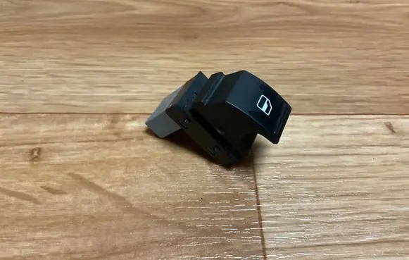 Volkswagen PASSAT B6 Electric window control switch 7L6959855B 194601S