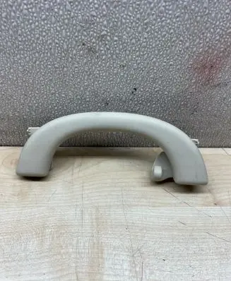 Mercedes-Benz CLS C219 Front interior roof grab handle A2118100051