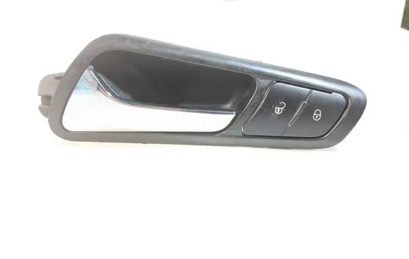 Volkswagen PASSAT B6 Front door interior handle 3C1837113