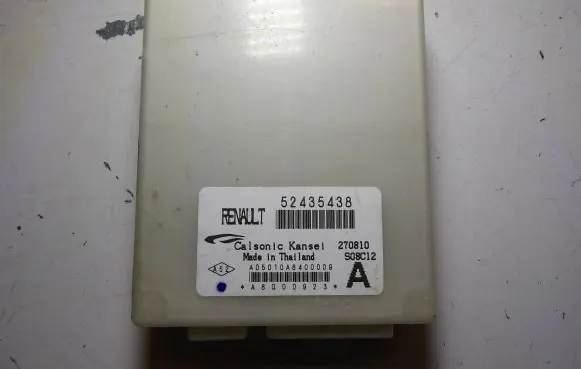Renault Laguna III Climate control unit 52435438 270810 S08C12
