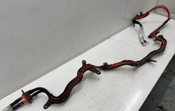 BMW 3 G20 G21 Positive cable (battery) 