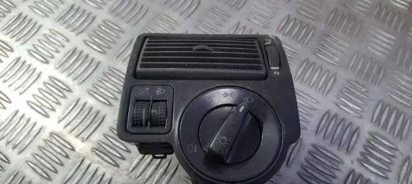 Volkswagen Golf IV Light switch 1C0941531