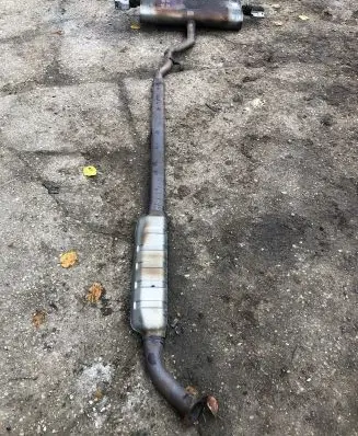 Volvo XC40 Muffler/silencer 32317103