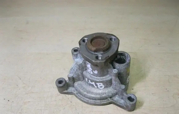 Volkswagen Golf VI Water pump 03C121005B VD3926