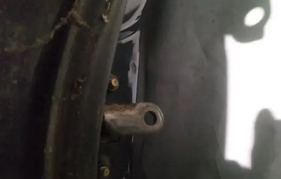 SsangYong Rexton Rear door check strap stopper
