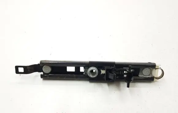 Opel Vectra B Seat belt adjustment rail 090504938
