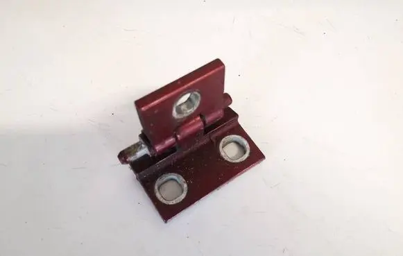 Volvo XC90 Rear door lower hinge