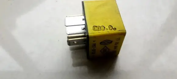Renault Megane I Other relay 7700844253
