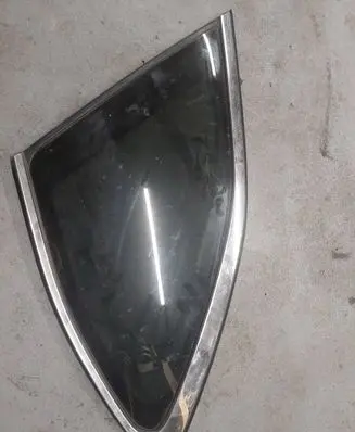 Subaru Outback (BS) Rear side window 11082362273