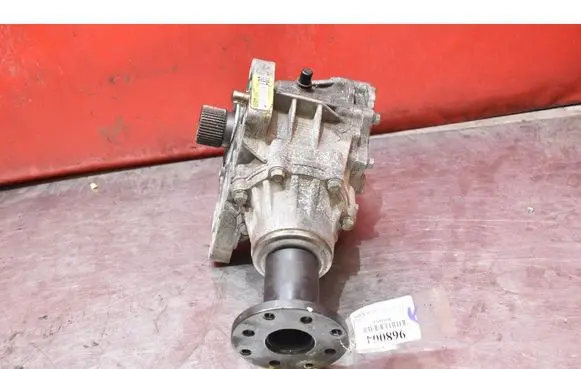 Gearbox transfer box case