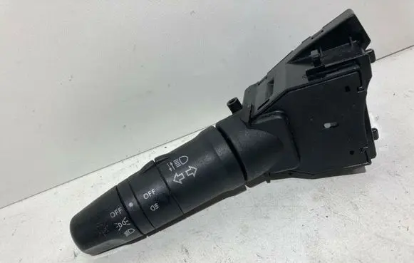 Nissan Primera Indicator stalk 25540AV620