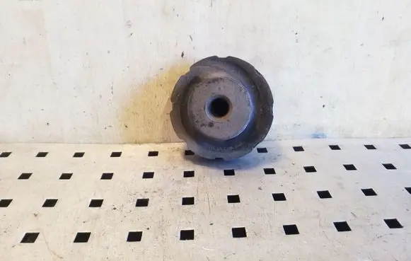 Audi Q5 SQ5 Rear coil spring rubber mount 8K0512149