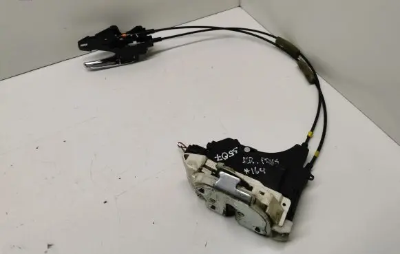 Mitsubishi Lancer X Front door lock