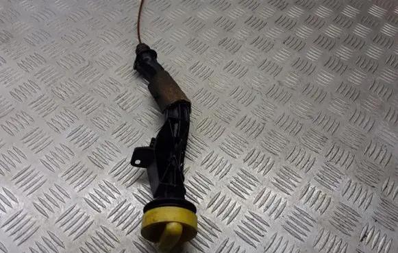 Renault Laguna III Oil fill pipe 