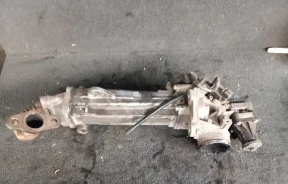 Volvo V70 EGR valve cooler 31325030
