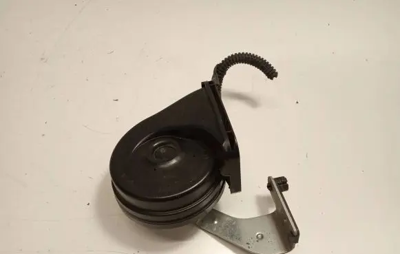 Volvo XC60 Horn signal A04652 002408