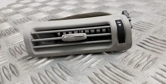 Audi A6 S6 C6 4F Air vent grill in roof 4F0819383A