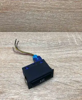 BMW 7 E38 Traction control (ASR) switch 8352251 03052300 WITHPLUG