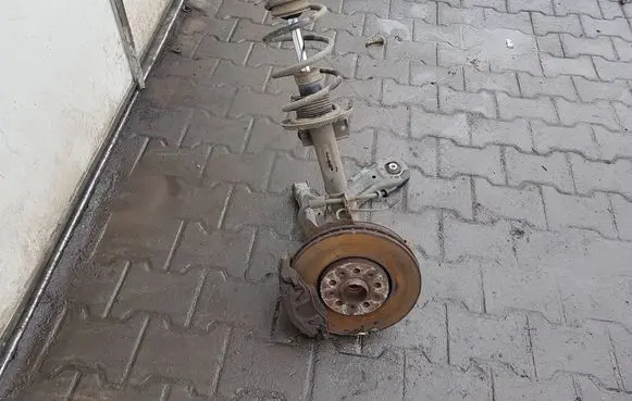 Seat Ibiza IV (6J,6P) Front wheel hub spindle knuckle 