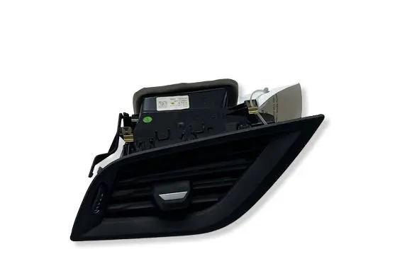 BMW 1 F40 Dashboard side air vent grill/cover trim 6823191
