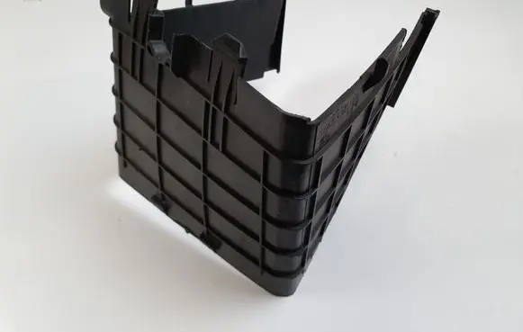 Volkswagen PASSAT B6 Battery tray heat shield 1K0915335C