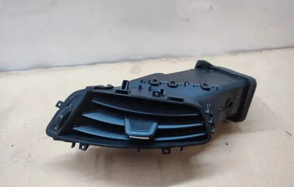 Dash center air vent grill