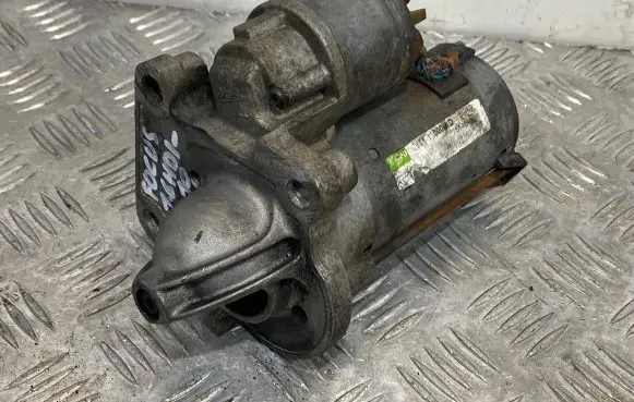 Ford Focus Starter motor AV6N11000GB