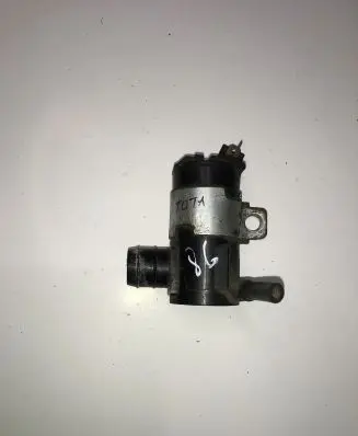 Toyota Land Cruiser (J120) Windscreen/windshield washer pump