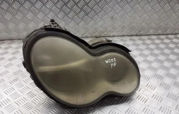 Mercedes-Benz C W203 Headlight/headlamp A2038200261