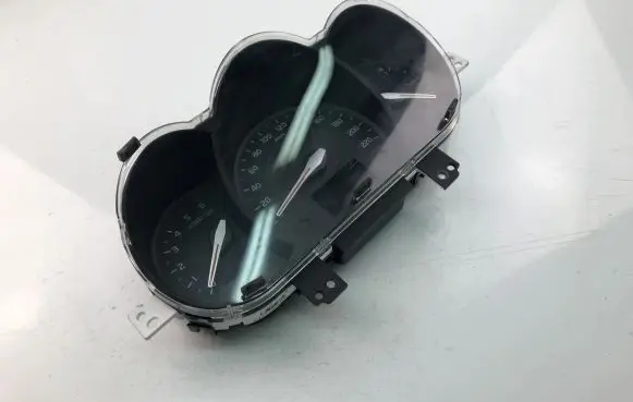 KIA Rio Speedometer (instrument cluster) 940061W042