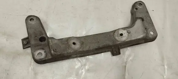 BMW 4 F36 Gran coupe Gearbox mounting bracket 6796611