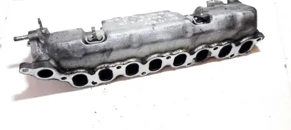 Toyota Avensis T250 Intake manifold