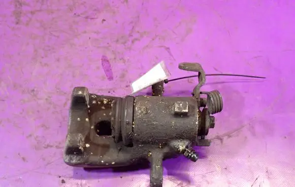 Opel Zafira B Rear brake caliper