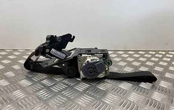 Mercedes-Benz E C207 W207 Front seatbelt A2078605985