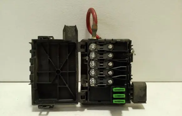 Volkswagen Transporter - Caravelle T4 Fuse module 7D0937509 7D0937550A