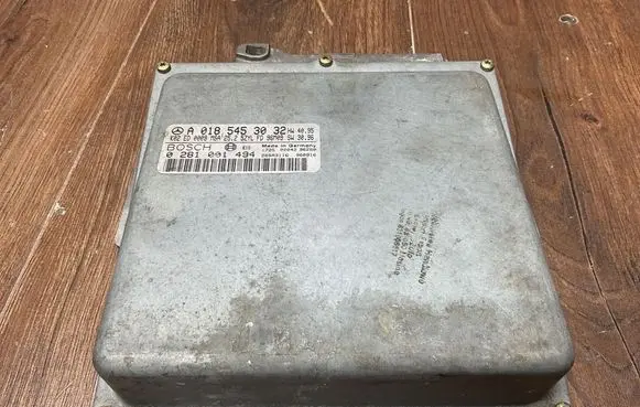 Mercedes-Benz E W210 Engine control unit/module A0185453032 0281001494
