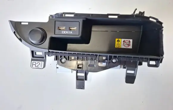 Lexus RX 450H Wireless charging module 861C048060 CAQL39X1AJ YEFC0415010A