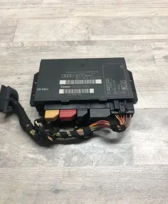 Audi A6 S6 C6 4F Other relay 11N006 SRD13399