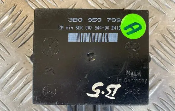 Volkswagen PASSAT B5 Comfort/convenience module 3B0959799 5DK00754400