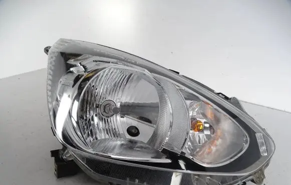 Mitsubishi Space Star Headlight/headlamp W0563