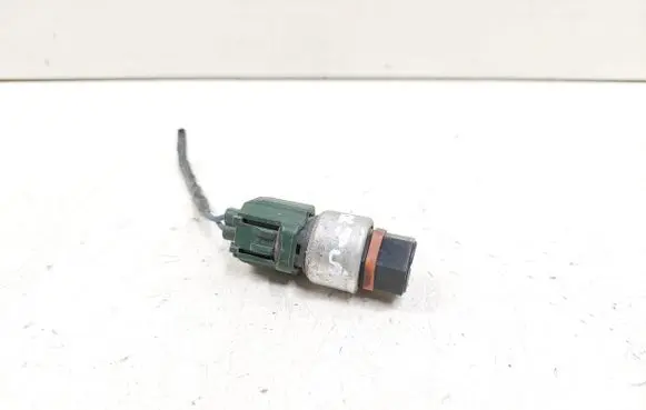 Chrysler PT Cruiser Air conditioning (A/C) pressure sensor 207905016417