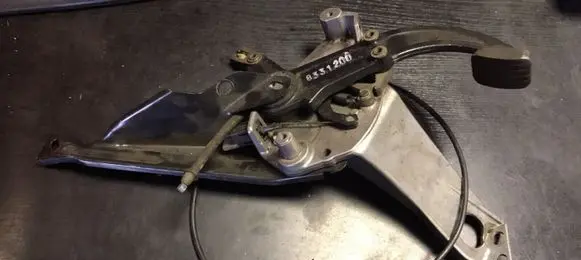 Mercedes-Benz S W140 Handbrake/parking brake lever assembly 1404270201