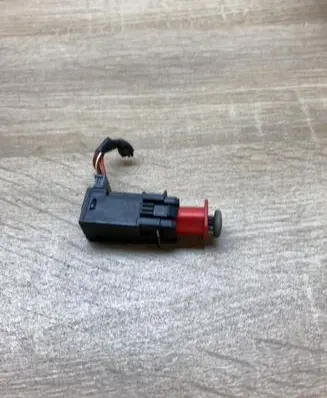 Opel Corsa D Brake pedal sensor switch 55701395
